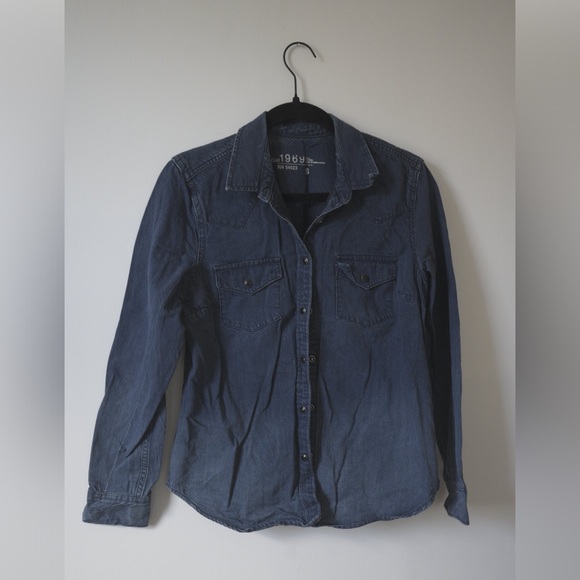 GAP 1969 Denim Shirt - Picture 1 of 4